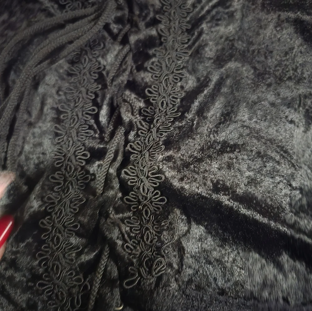 Black Velvet Bell Sleeve Top - Picture 4 of 6